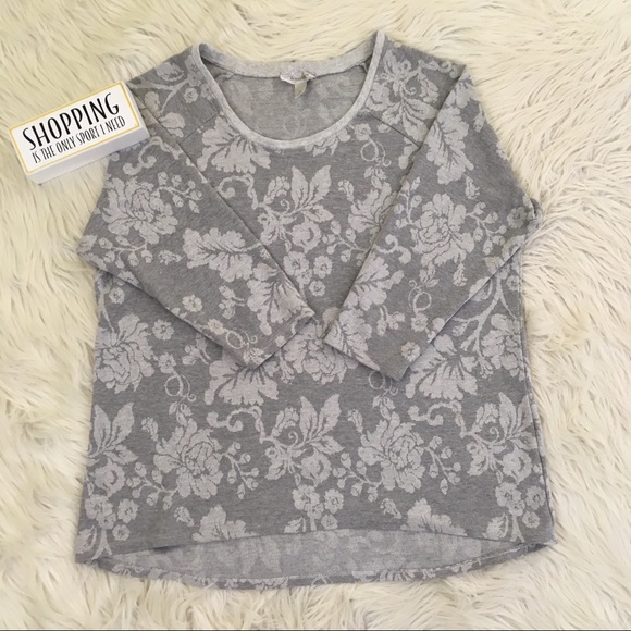 Dress Barn Tops - Dress Barn Womens Light Grey Floral Knit Top